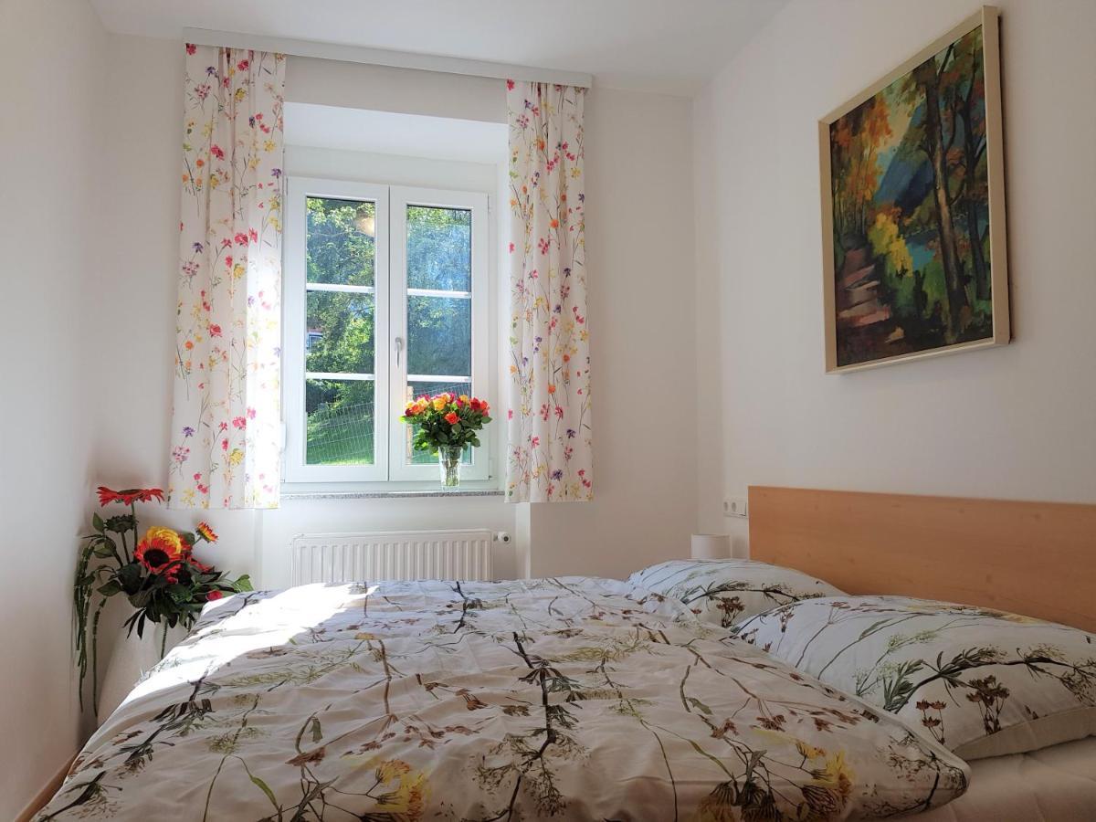 Villa Lilly - Luxus Appartements Im Villenviertel Bad Ischl Dış mekan fotoğraf